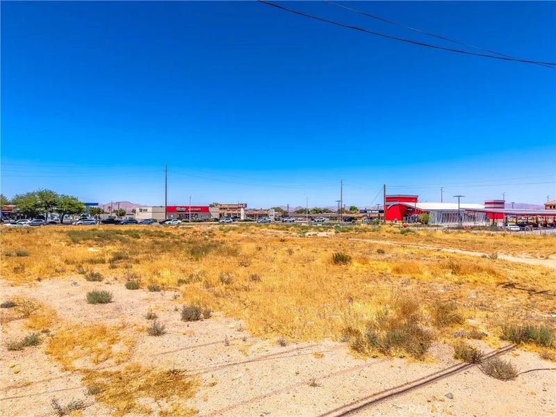 15335 Bear Valley