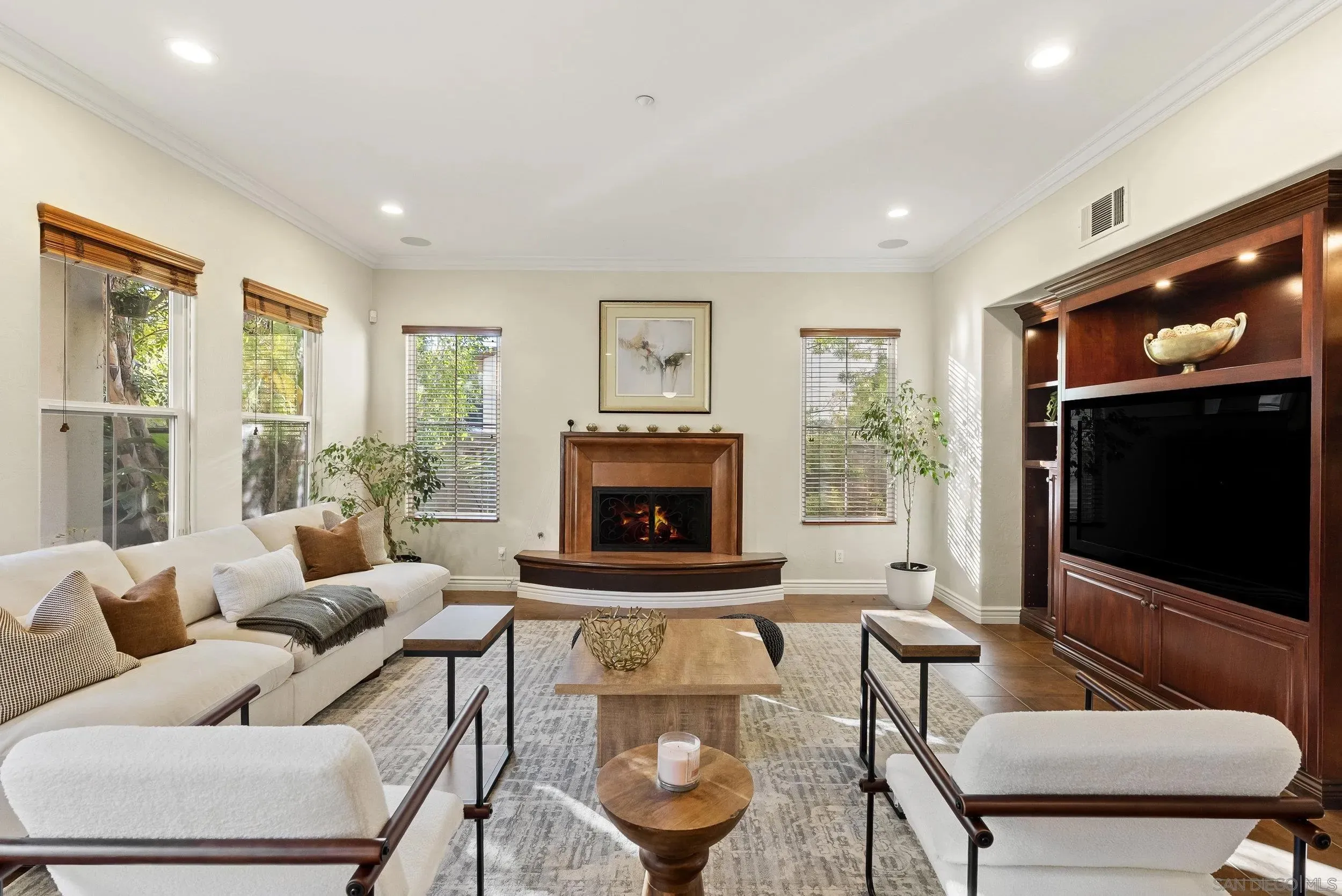 San Diego, California 92127, United States, 5 Bedrooms Bedrooms, ,4 BathroomsBathrooms,Residential,Active,249433