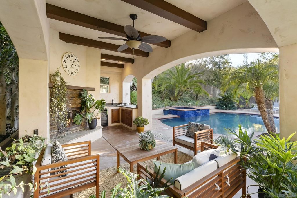 Photo of 7424 La Mantanza, San Diego, CA 92127 (MLS # 250044744)