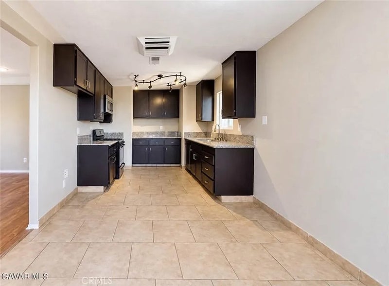 40205 162nd Street East