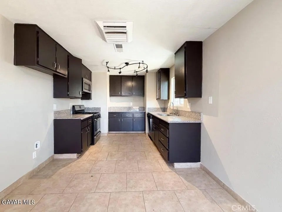 40205 162nd Street East