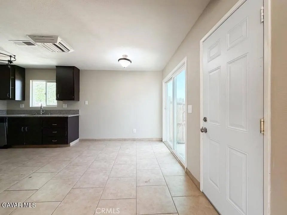 40205 162nd Street East