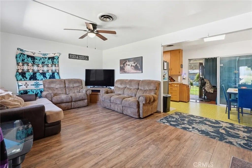 Photo of 183 E County Line Rd, Calimesa, CA 92320 (MLS # DW26091098)