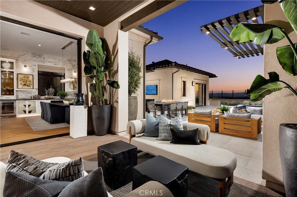 548 PENINSULA