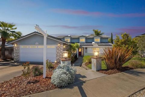 3975 Stella Maris Lane Carlsbad CA 92008