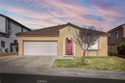 Photo of 13252 Placentia St, Hesperia, CA 92344 (MLS # CV26028726)