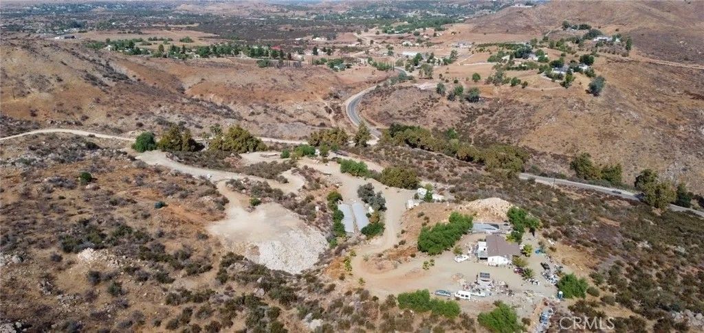 Photo of 23250 El Nido Rd, Perris, CA 92570 (MLS # IV26039679)