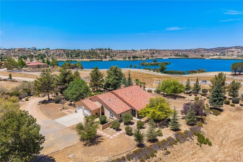 41810 Lakefront Drive