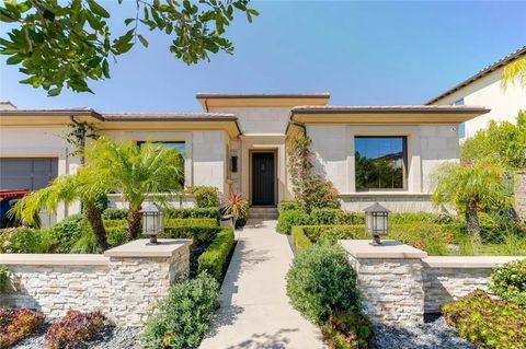 Photo of 10949 Cartwright Drive, Chatsworth, CA 91311 (MLS # SR26054960)