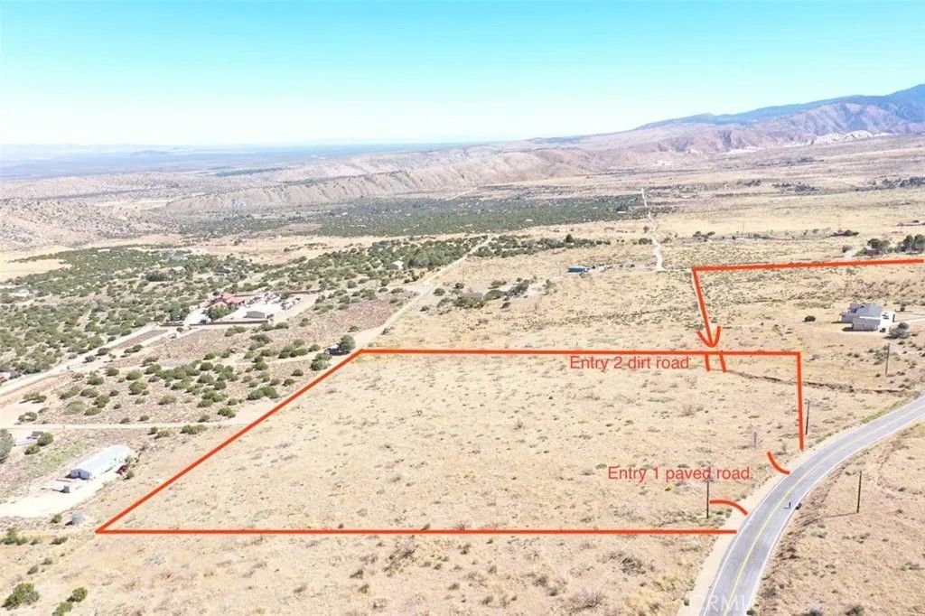 Photo of 113 Juniper Hills Rd, Juniper Hills, CA 93543 (MLS # JT26050013)