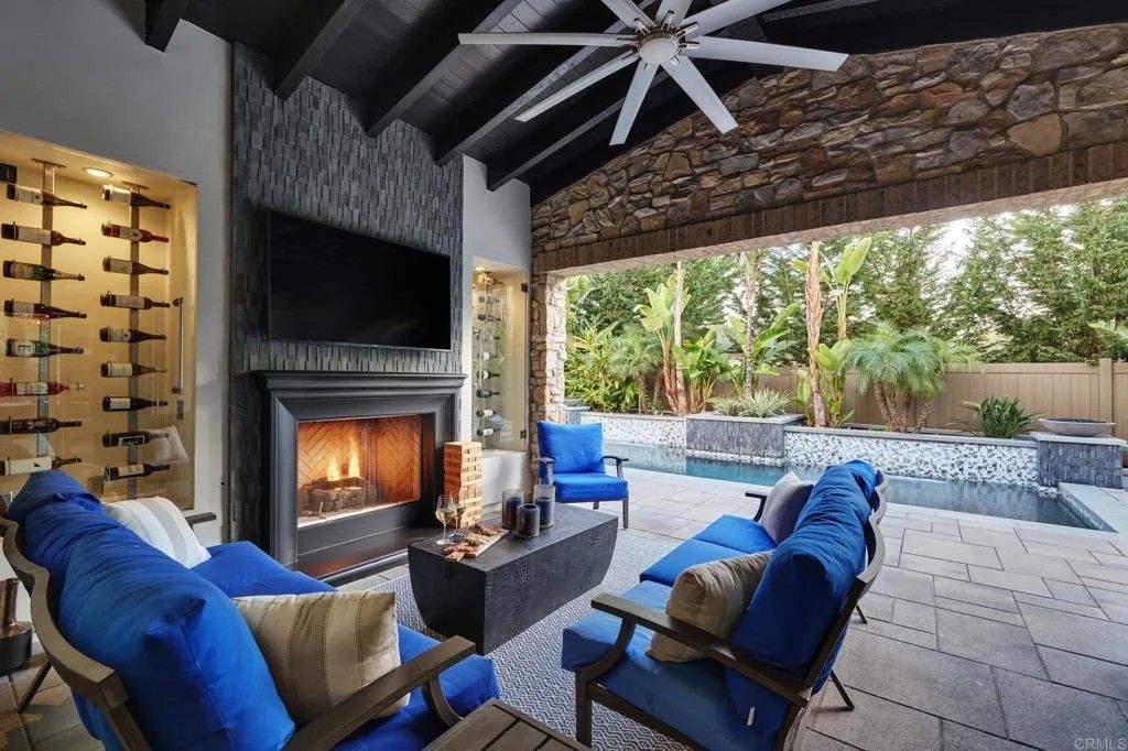 Photo of 3615 Corte Claro, Carlsbad, CA 92009 (MLS # NDP2508107)