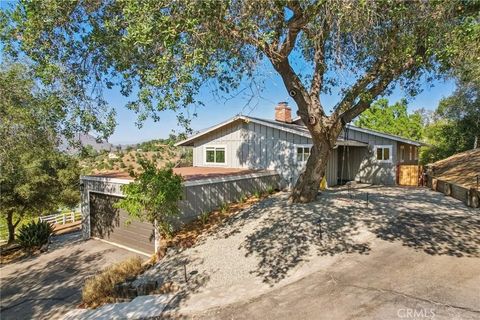 Tiny photo for 973 Quail Creek Road, Fallbrook, CA 92028 (MLS # OC25246157)