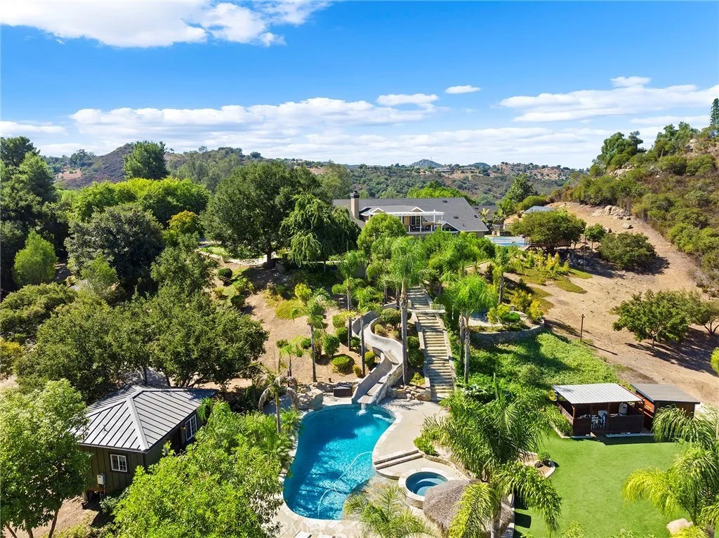 14179 Woods Valley Road