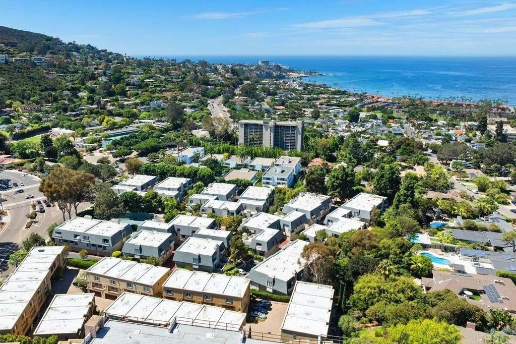 2406 Torrey Pines Road 148