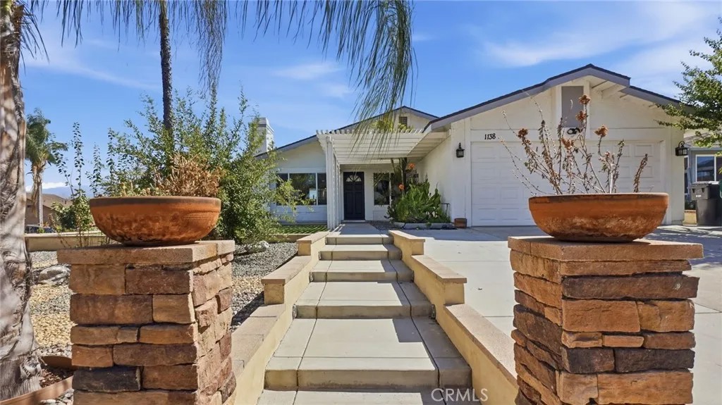1138 Creekside