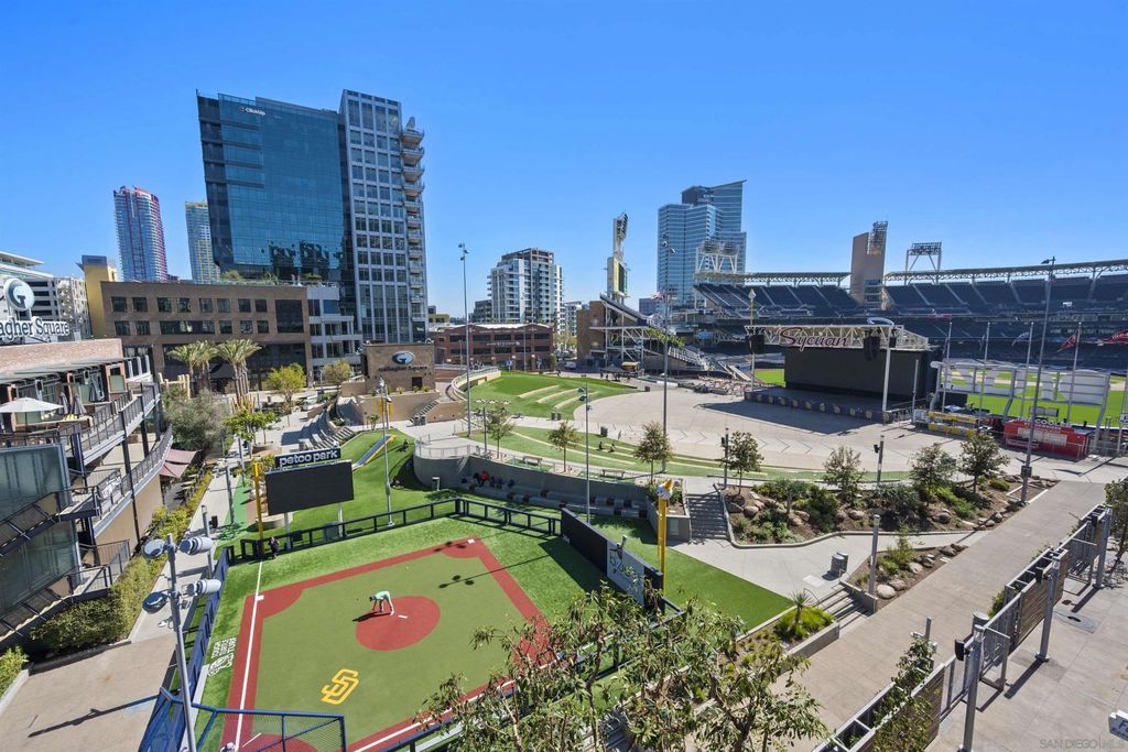 Photo of 325 7Th Ave #211, San Diego, CA 92101 (MLS # 2601188)