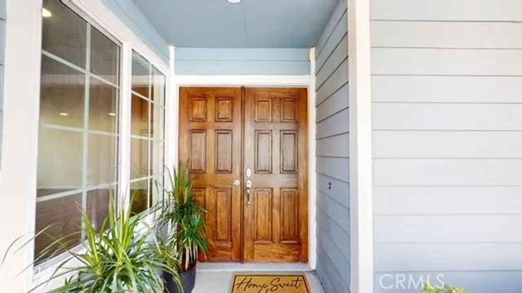 Photo of 13960 Almetz St, Sylmar, CA 91342 (MLS # BB26061738)