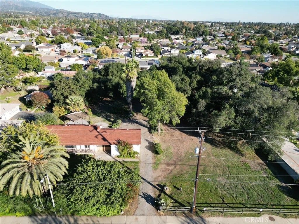 Photo of 736 N Walnut Ave, San Dimas, CA 91773 (MLS # IV25271739)