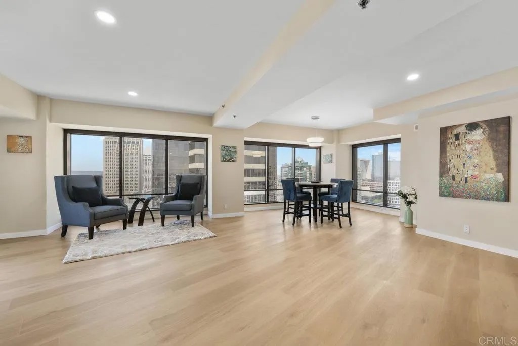 200 E Harbor Dr 2303