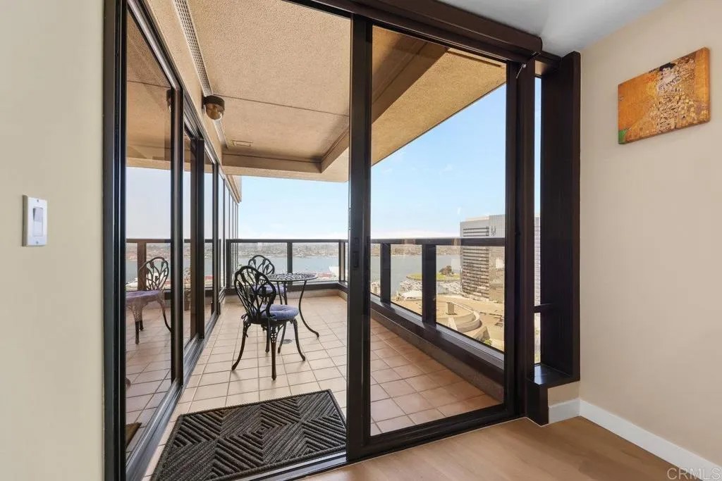 200 E Harbor Dr 2303