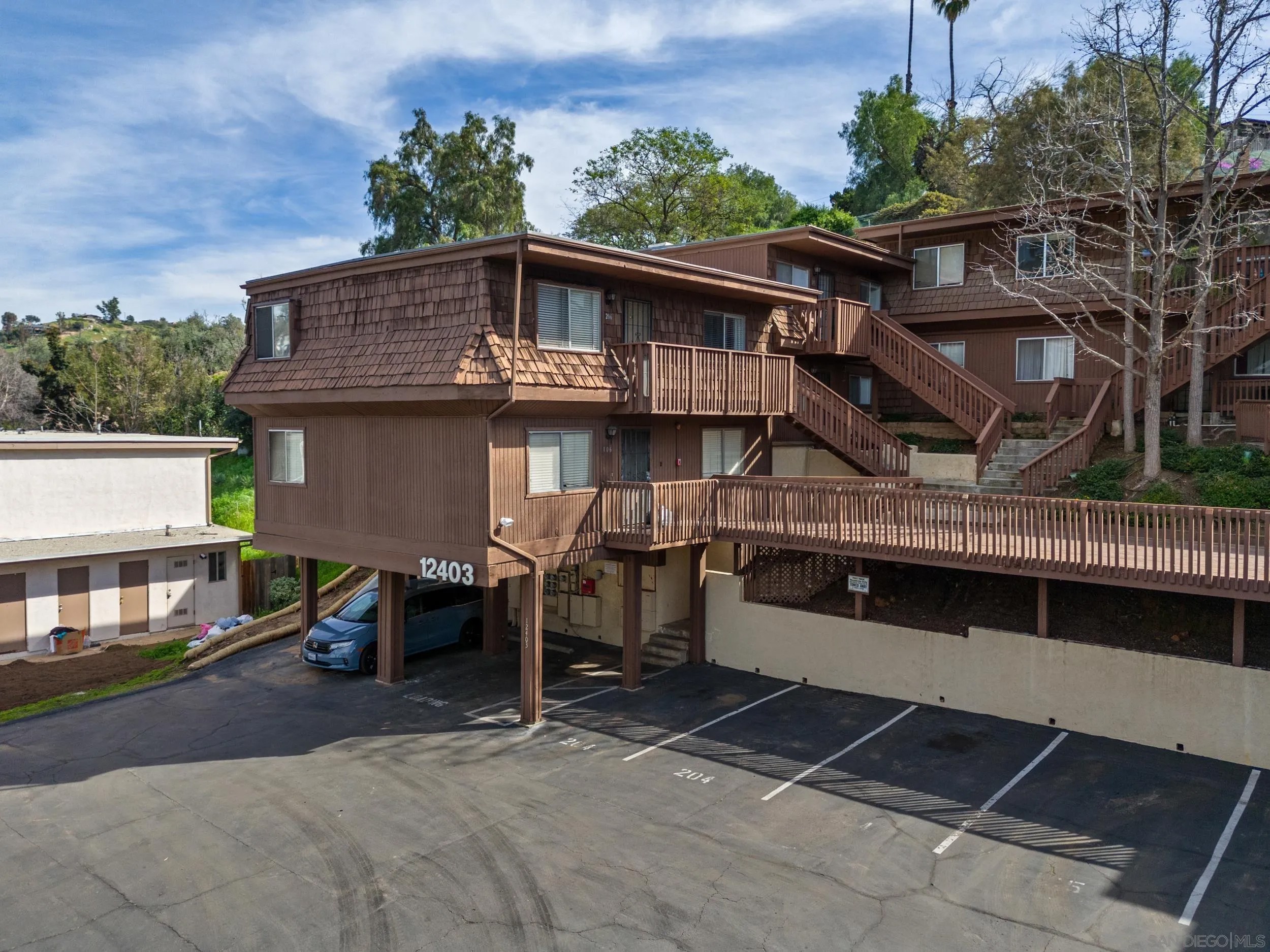 12403 Julian Ave 206