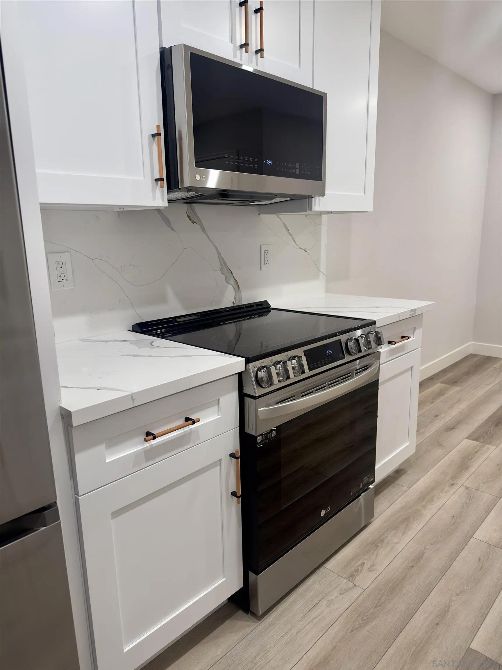9929 Erma Rd 102