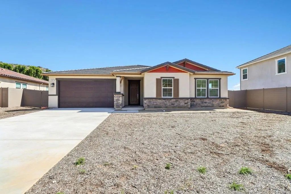 Photo of 3147 Smith Place, Escondido, CA 92027 (MLS # NDP2606294)