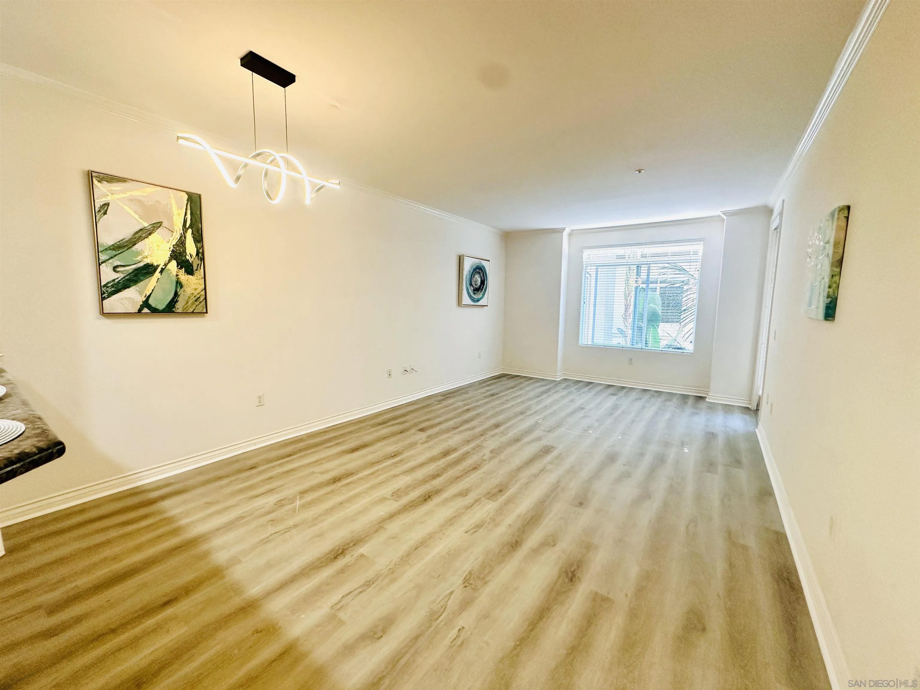 9263 Regents Rd B204