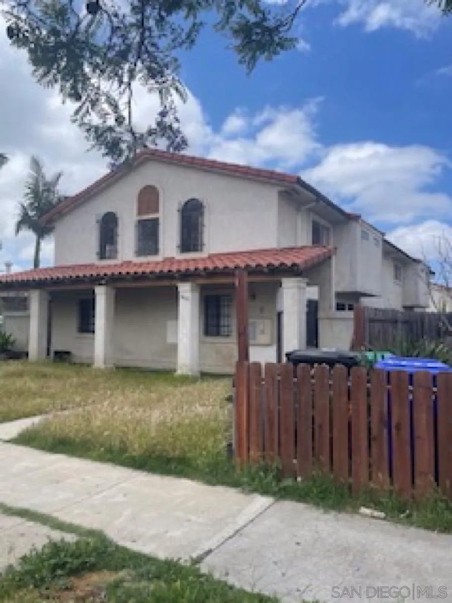 3868 Chamoune Ave