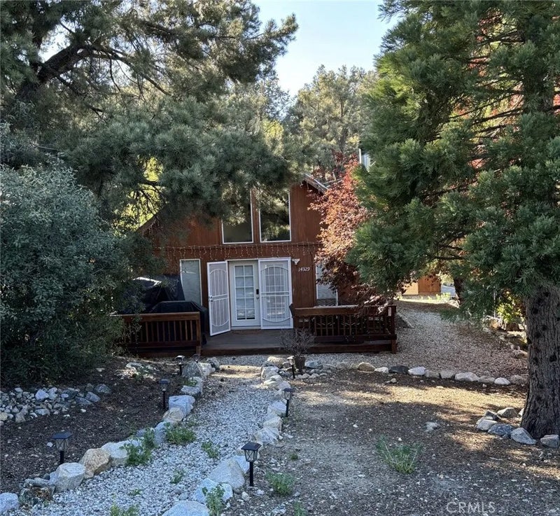 14329 Voltaire Drive