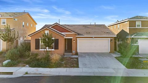 Photo of 20075 Sanquinella Cir, Riverside, CA 92507 (MLS # 250045505)