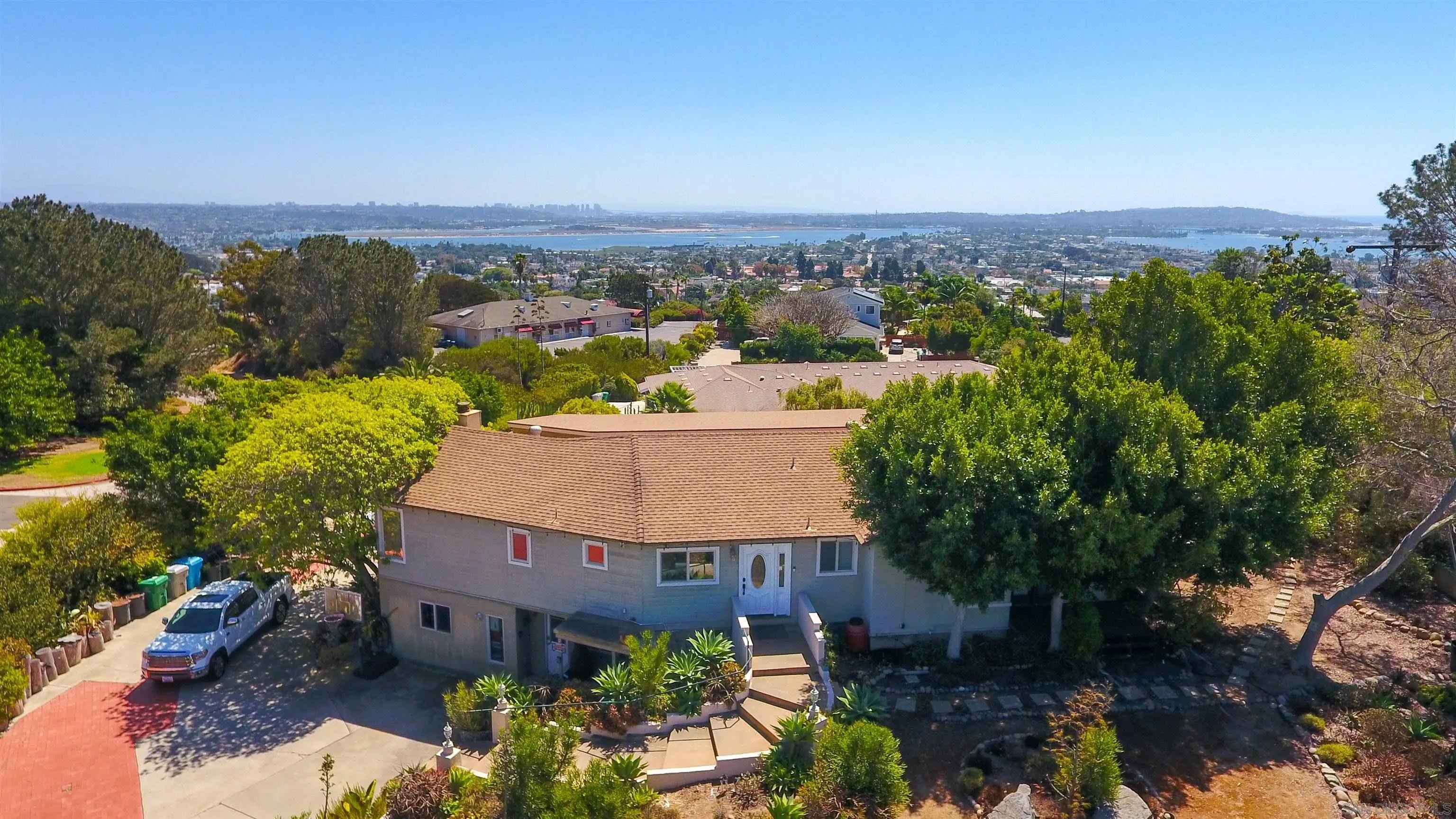 5018 Soledad Rd