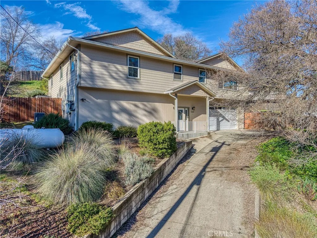 5585 Sunrise Drive