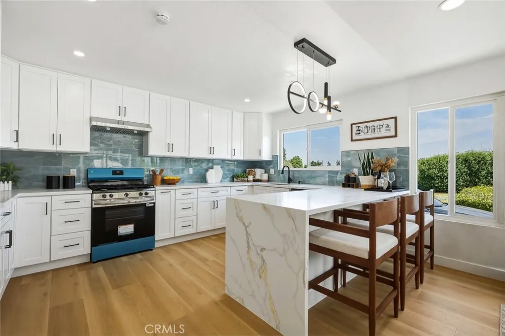 1356 Old Canyon