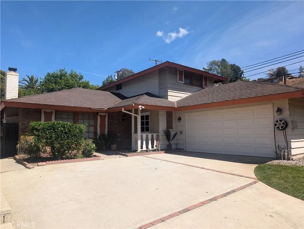 Photo of 4029 N Gayle Street, Orange, CA 92865 (MLS # PW26088549)