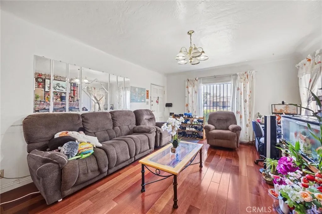 2904 Front Street