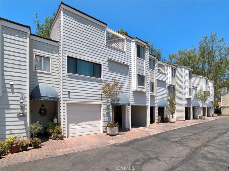 1184 S Westlake D
