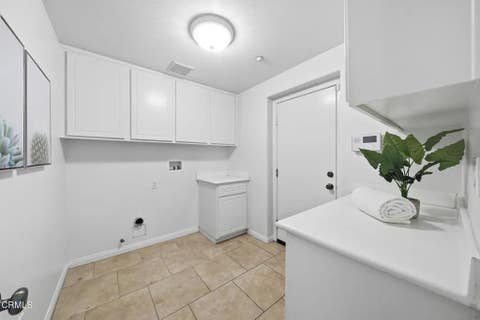 Tiny photo for 27016 Pebble Beach Drive, Valencia, CA 91381 (MLS # P1-27981)