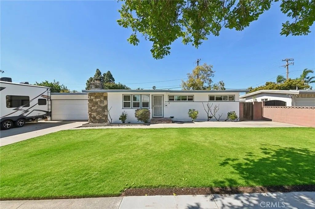 Photo of 13631 Richardson Way, Westminster, CA 92683 (MLS # PW26059794)