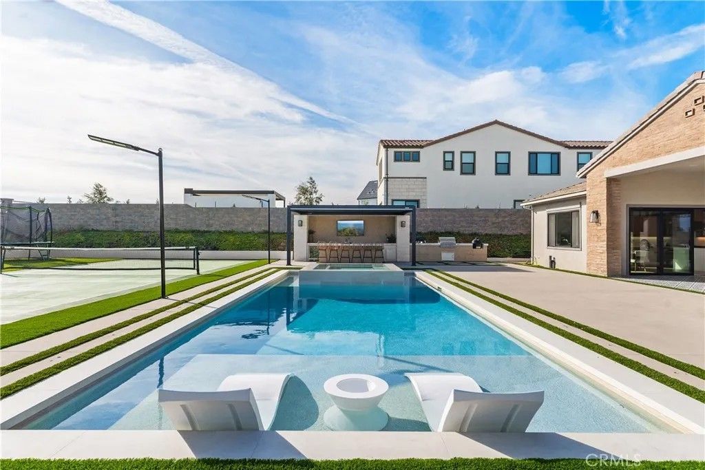 Photo of 18411 Boulder Bluff, Silverado, CA 92676 (MLS # OC26062970)