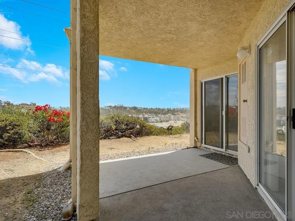 7087 Camino Degrazia 141