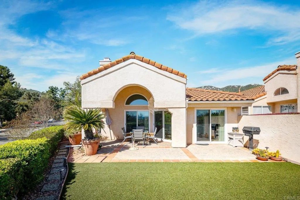 Photo of 1749 Sawgrass Gln, Escondido, CA 92026 (MLS # NDP2602824)