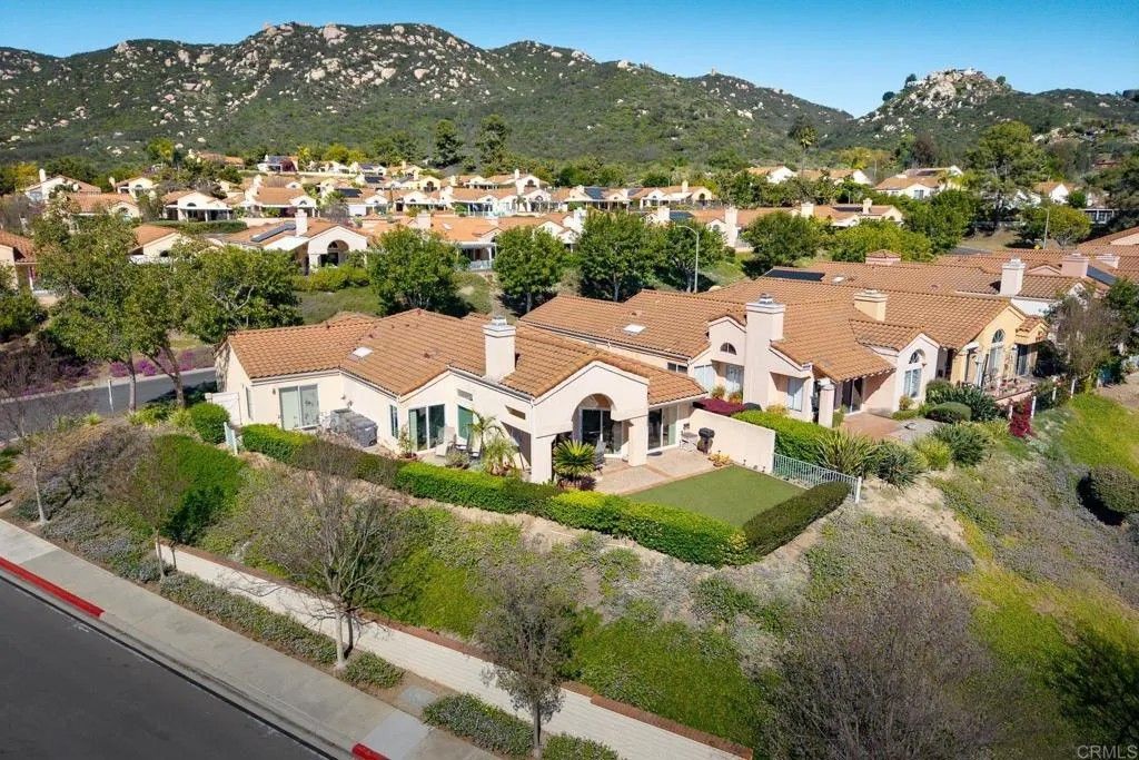 Photo of 1749 Sawgrass Gln, Escondido, CA 92026 (MLS # NDP2602824)