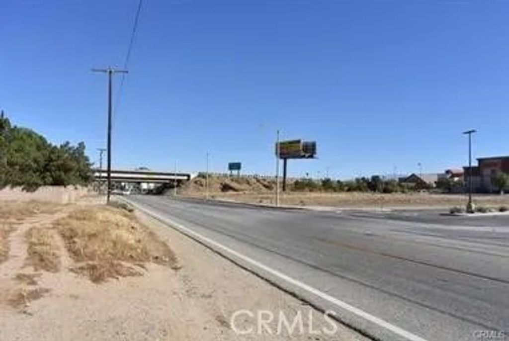 Photo of 1239 Ave O8, Palmdale, CA 93551 (MLS # SR26109493)