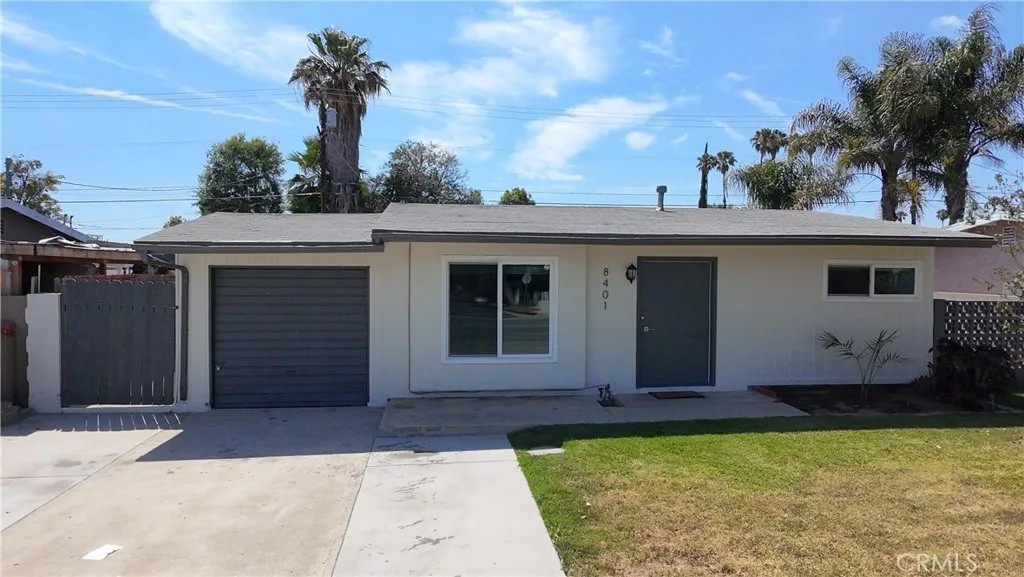8401 Tampa