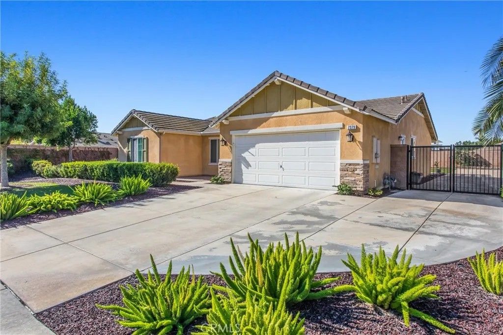 Photo of 7379 Lower Creek Circle, Eastvale, CA 92880 (MLS # IG25251176)