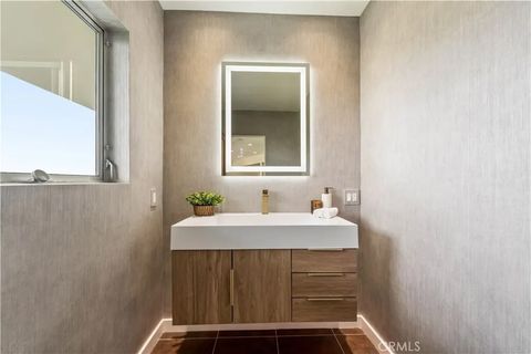 Tiny photo for 1680 Summitridge Drive, Beverly Hills, CA 90210 (MLS # SR25244048)