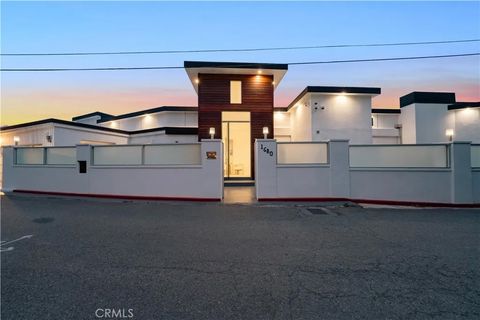 Tiny photo for 1680 Summitridge Drive, Beverly Hills, CA 90210 (MLS # SR25244048)