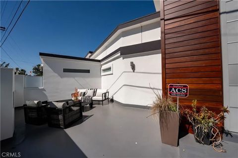 Tiny photo for 1680 Summitridge Drive, Beverly Hills, CA 90210 (MLS # SR25244048)