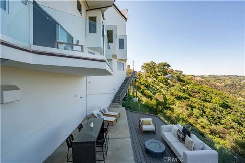 Tiny photo for 1680 Summitridge Drive, Beverly Hills, CA 90210 (MLS # SR25244048)
